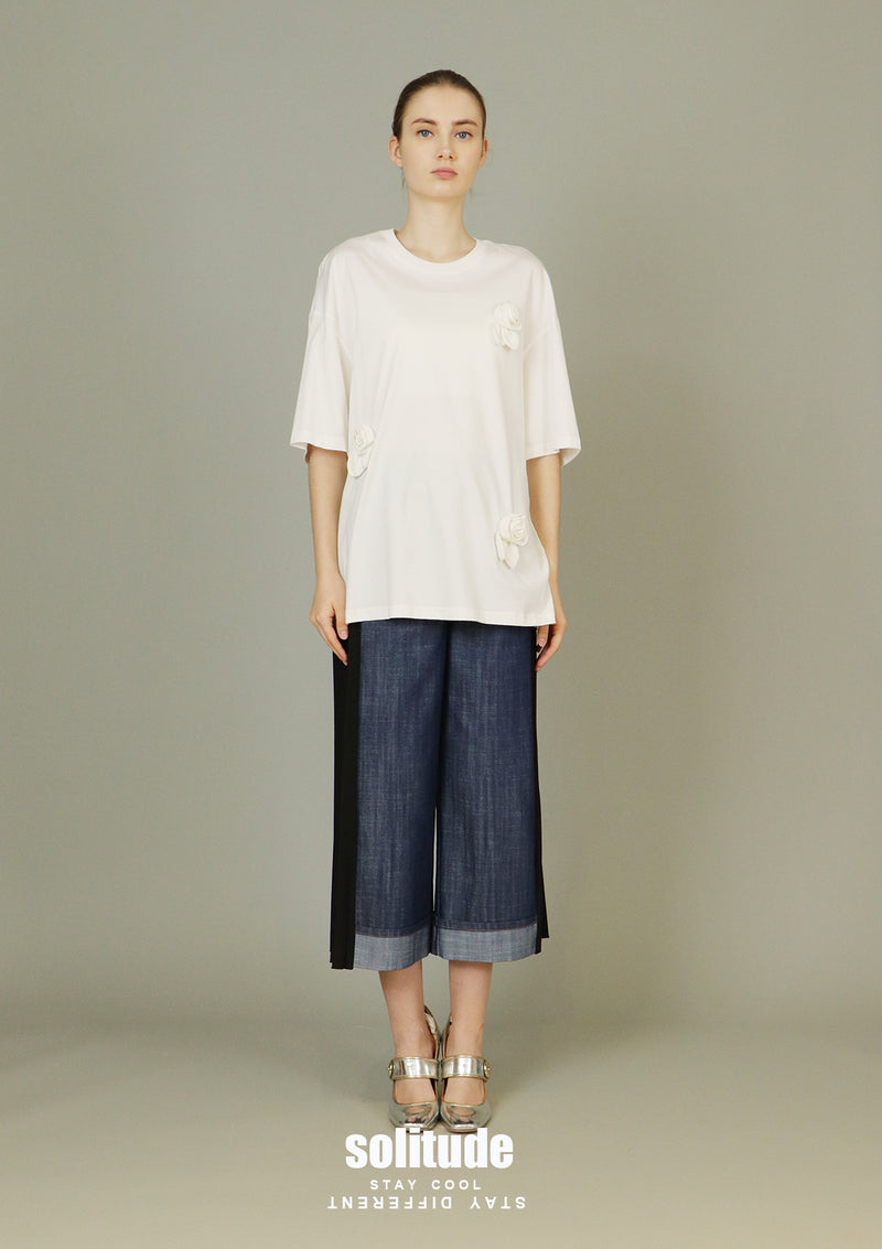 White Flowers Patches Knitted Top
