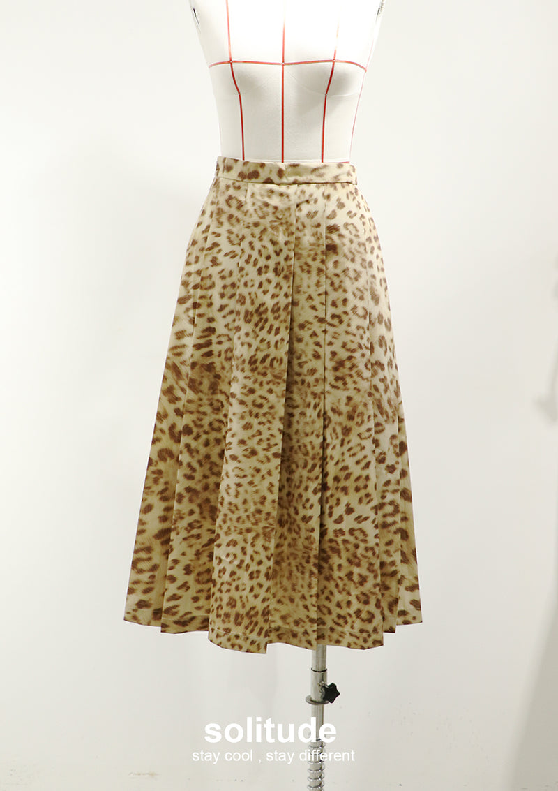 Leopard-print Pleated Skirt