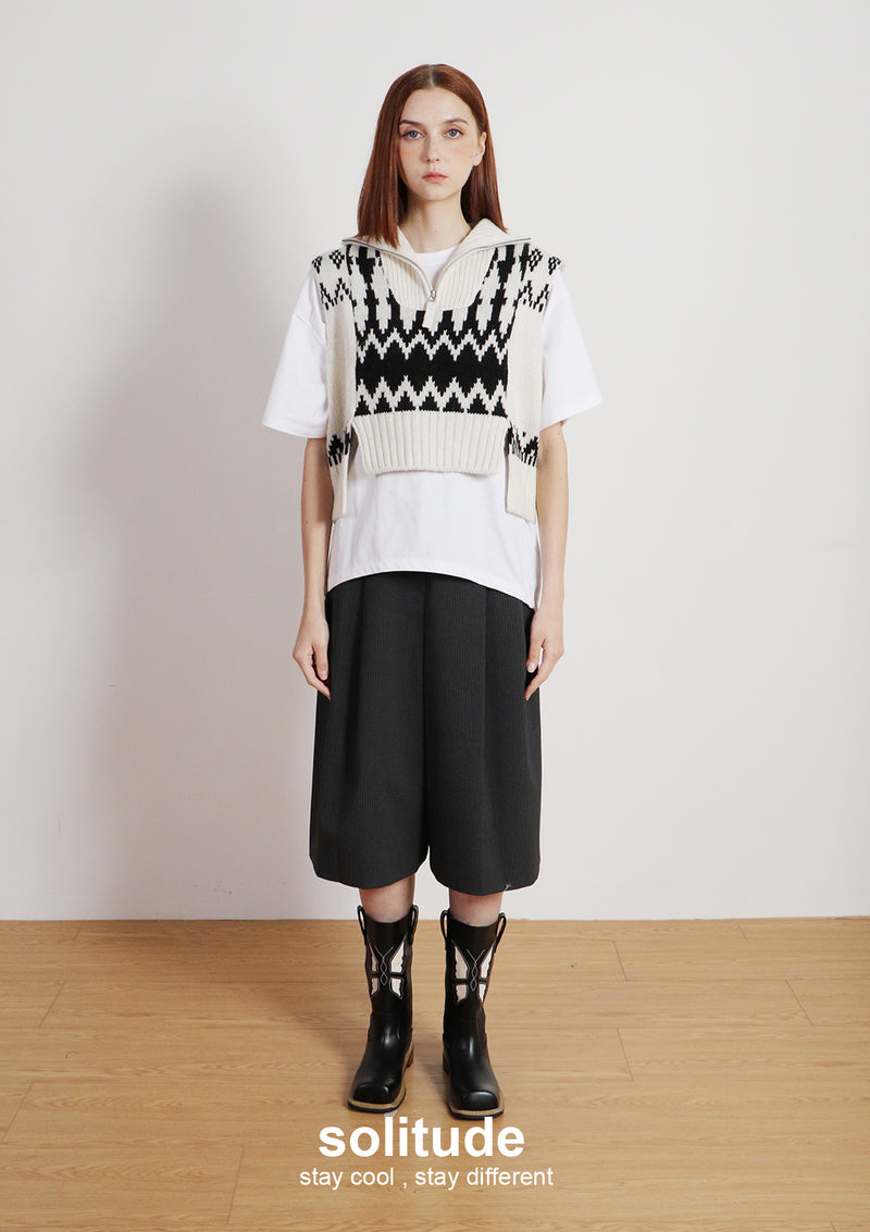 Black Stripes Cropped Pants