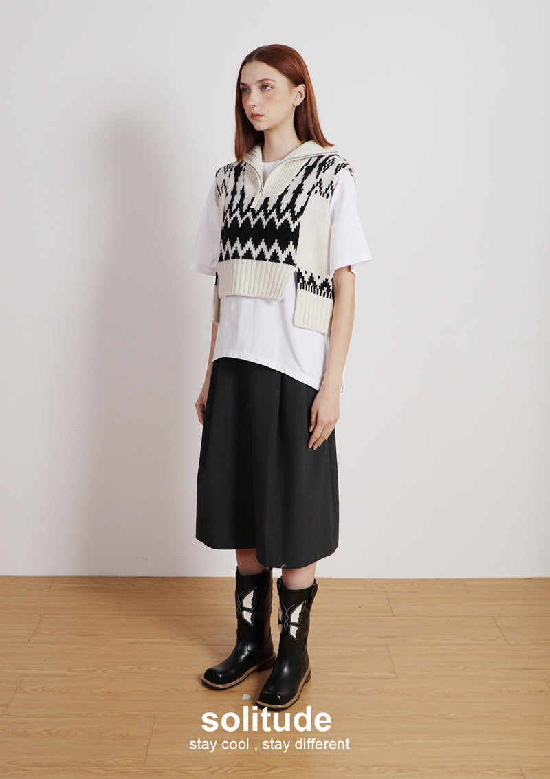 Black Stripes Cropped Pants