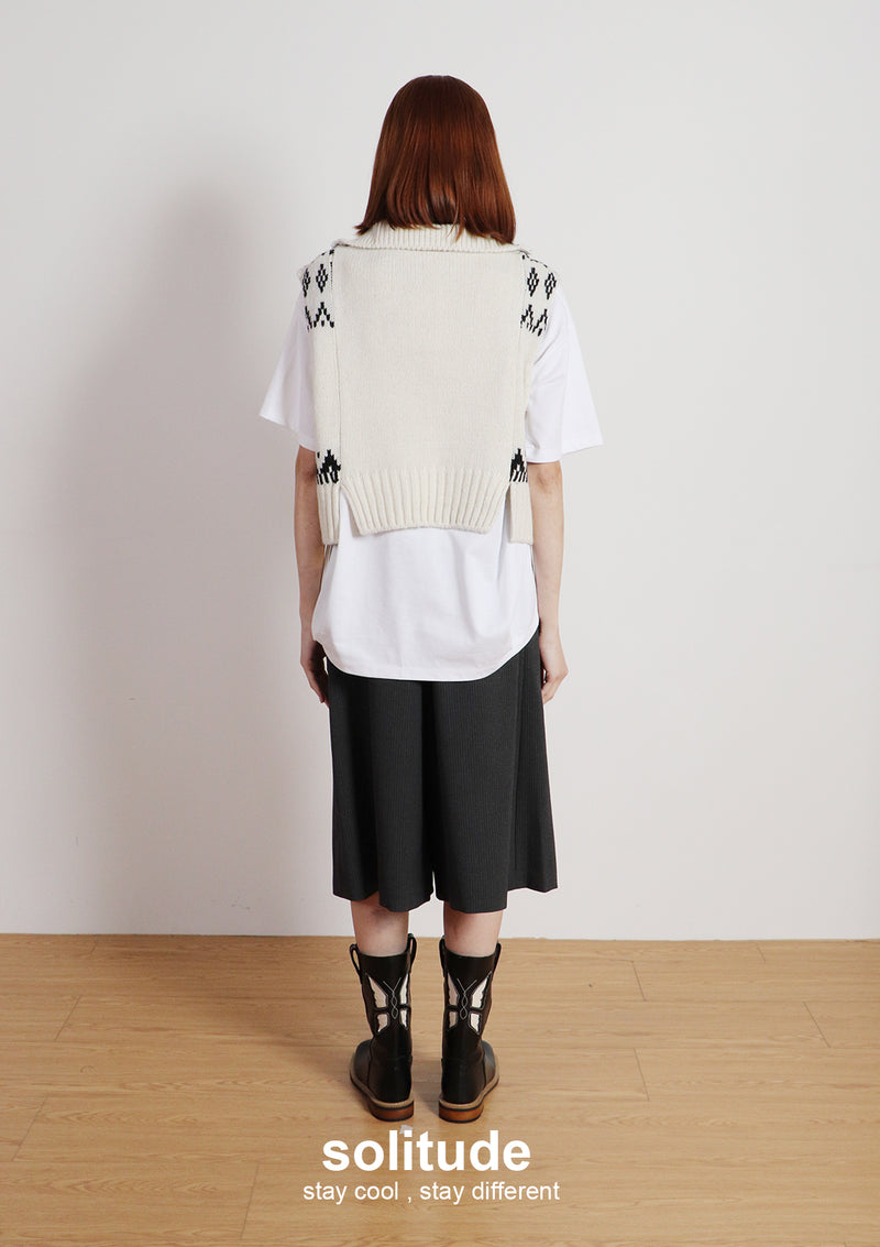 Black Stripes Cropped Pants