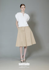 White Wide Shoulder Knitted Top