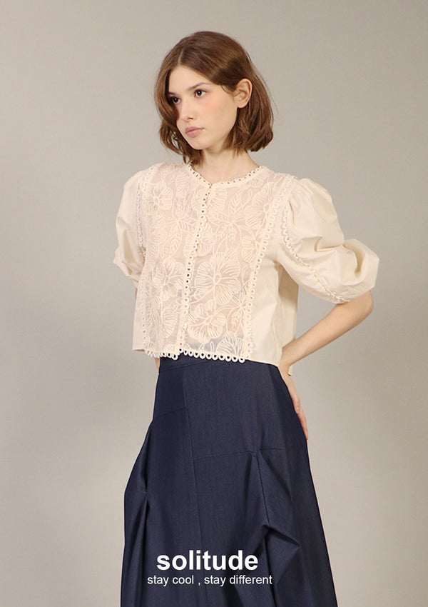 Quater Sleeve Lace Trim Top