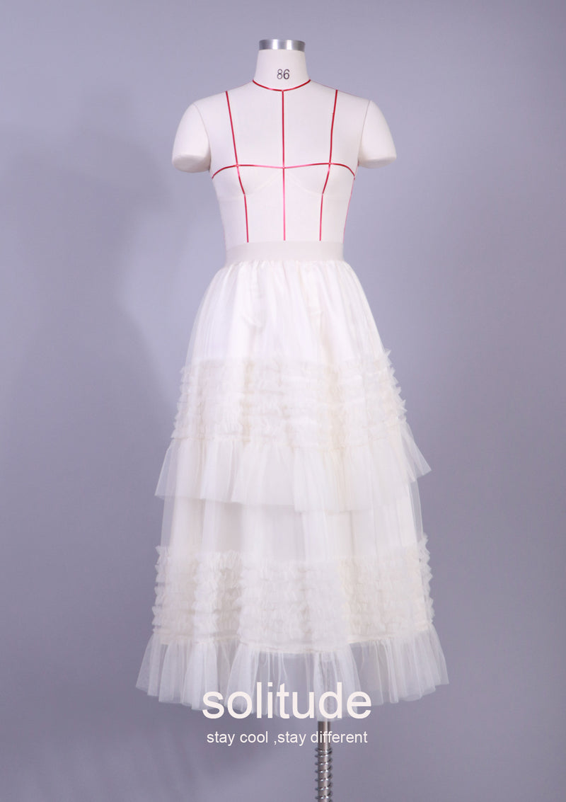 WHITE TULLE SKIRT