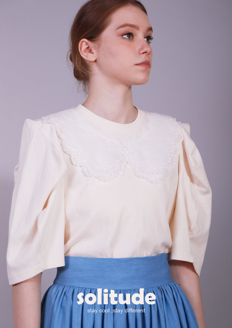 LAYERED COLLAR KNITED TOP
