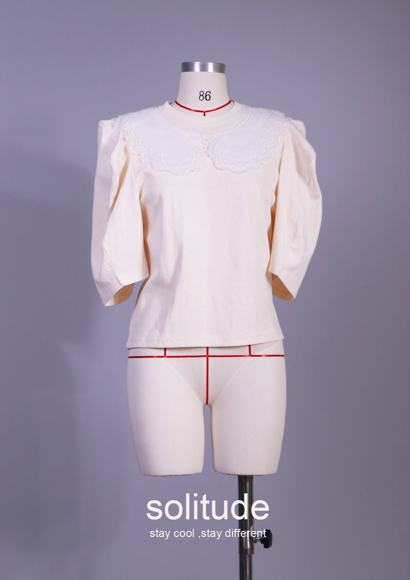 LAYERED COLLAR KNITED TOP